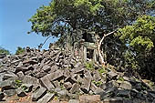 Angkor - ruins of Beng Mealea